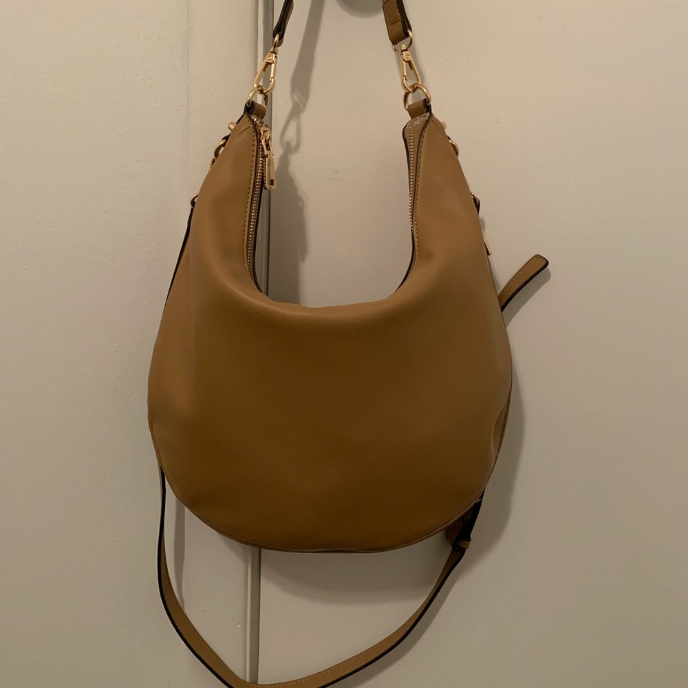 INC INTERNATIONAL CONCEPTS TAN HOBO BAG